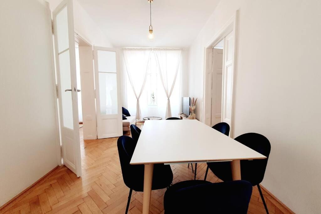 Savoir Vivre Apartments Rosinagasse Wiedeń Zewnętrze zdjęcie